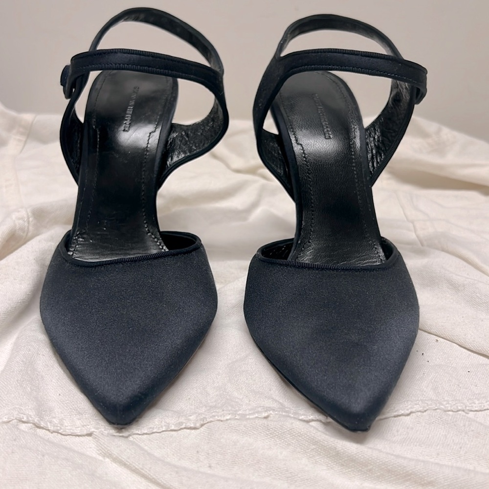 Navy satin pointed high heels. Beautiful and great condition